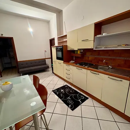 Apartment White Animals House Agnone Bagni