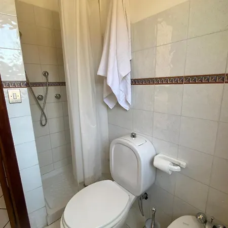 Apartment White Animals House Agnone Bagni