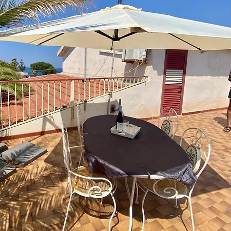 Apartment White Animals House Agnone Bagni