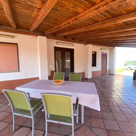 White Animals House Agnone Bagni