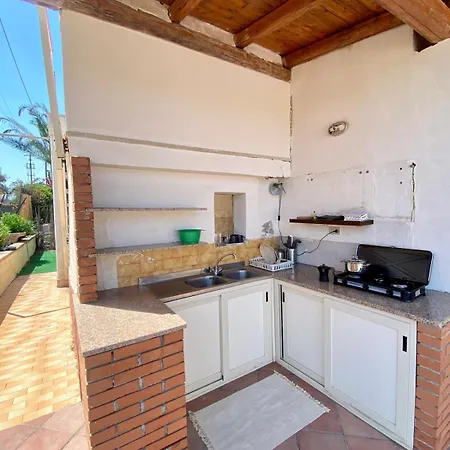 White Animals House Apartment Agnone Bagni